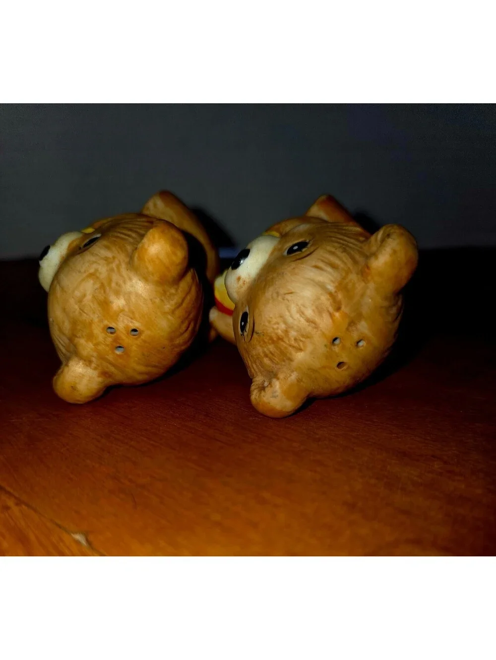 Vintage honey bear salt and pepper shakers